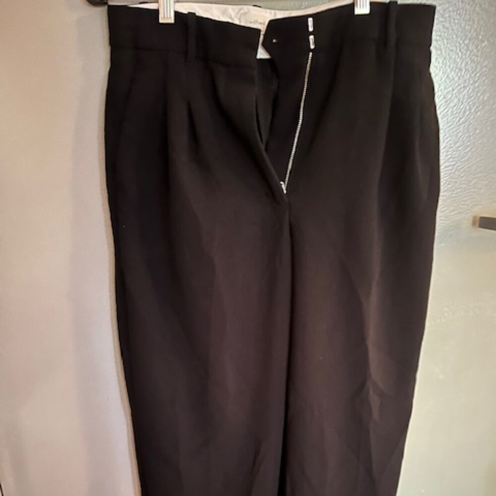Aritzia Cropped Effortless Trouser - Black Sz 8